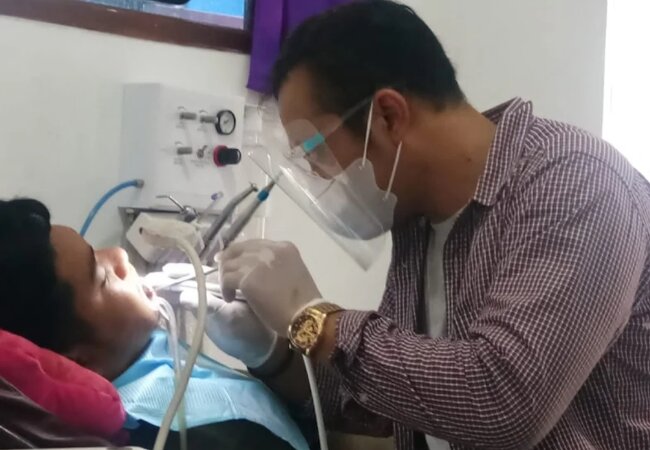 10 Spesialis Dokter Gigi Tulungagung Terbaik, Faskes BPJS - HargaPromosi.id