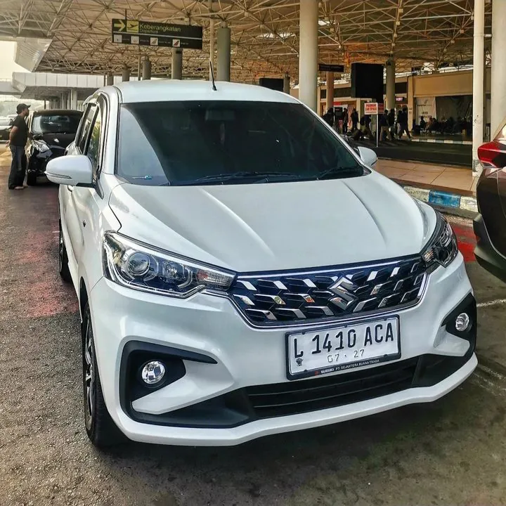 20 Rental Sewa Mobil Surabaya Lepas Kunci, Harga 275K