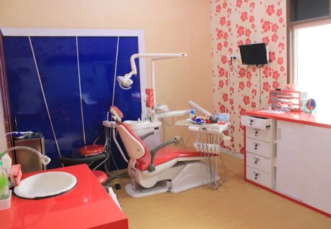 10 Dokter Gigi Tebet, Harga Murah Rp.199 Ribu, Nyaman & Memiliki Alat-alat Modern