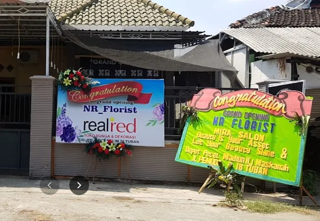 5 Rekomendasi Toko Bunga Tuban, Jual Papan Bunga dan Buket Murah