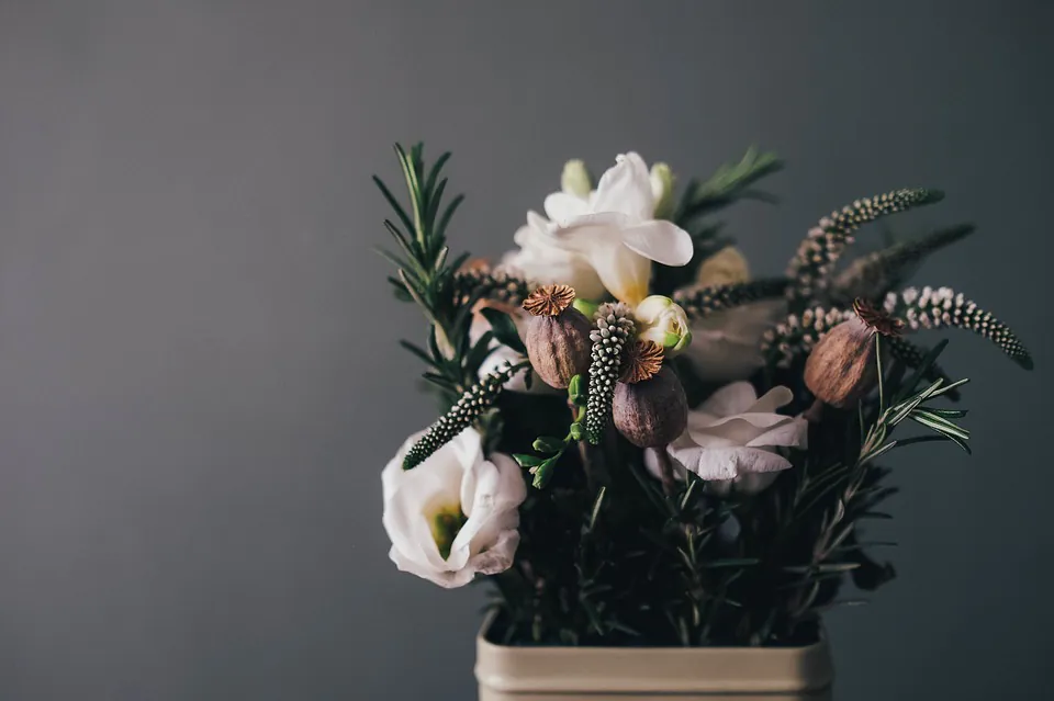 10 Toko Bunga Cikarang Terbaik yang Menyediakan Custom Bouquet dan Aneka Gift Berkualitas dengan Harga Murah Pas di Kantong 2023