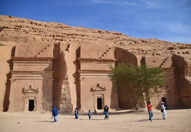 5 Daftar Travel Umroh Kediri Yang Amanah Dan Terpercaya, Harga Mulai 20 Juta