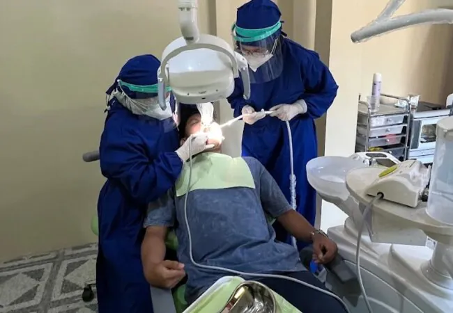 10 Dokter Gigi Sidoarjo Yang Bagus & Berkualitas, Harga Murah Rp.89.000, Bisa Layani BPJS