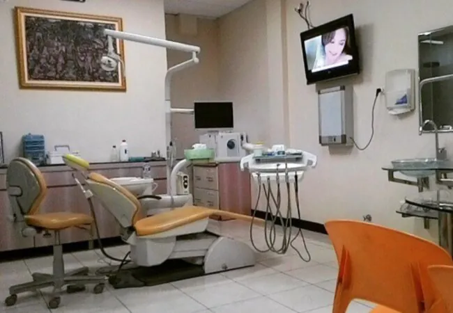 10 Dokter Gigi Surabaya, Harga Murah Rp.150.000, Rekomendasi Terbaik & Menerima BPJS