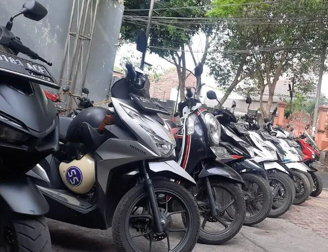 Favian Sewa Motor Malang - Photo by Google
