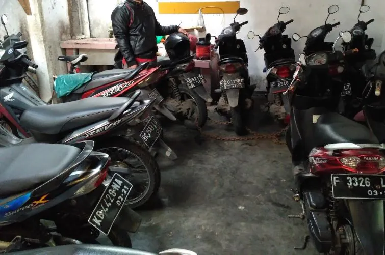 Ronal Rent Sewa Motor Bogor - Photo by Google