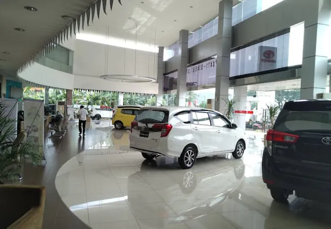 5 Dealer / Sales Toyota Maros, Harga DP Mulai Rp.15.000.000