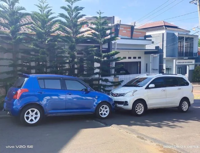 AKA Rent Car Rental Mobil Kuningan - Photo by Google