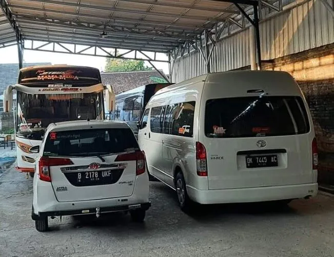 DA Trans Rent Car Rental Mobil Sragen - Photo by Google