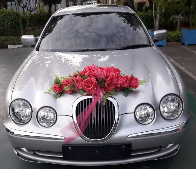 Luxury Rent Car Rental Mobil Kelapa Gading - Photo by Business Site
