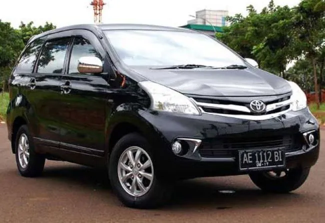10 Rental Mobil Ponorogo Dari 200 Ribuan Lepas Kunci
