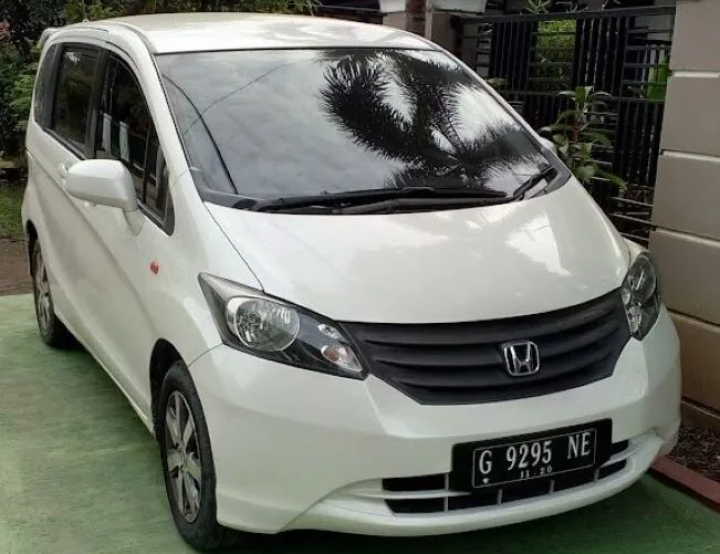 Metro Rent Car Rental Mobil Pemalang - Photo by Google