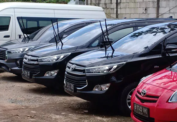 10 Rental Mobil Duren Sawit, Harga Sewa Termurah Rp350.000