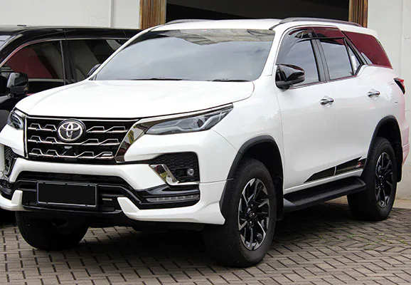 10 Rental Mobil Mamuju, Sewa Termurah Rp500.000