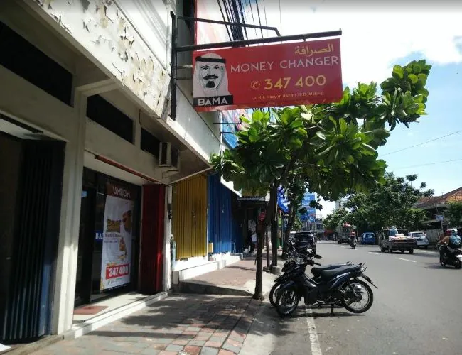 Bagong Manik Artha Money Changer Malang - Photo by Google