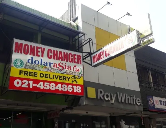 Dolarasia Money Changer Kelapa Gading - Photo by Google
