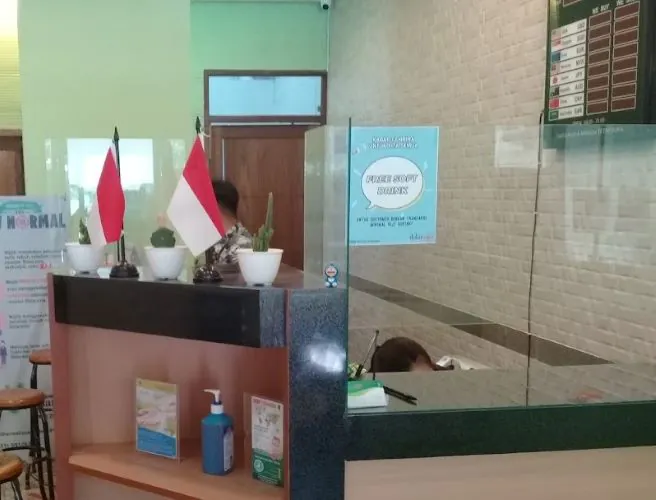 Dolarasia Money Changer Surabaya - Photo by Business Site