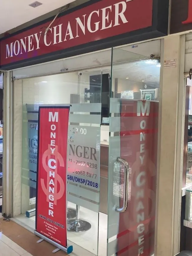 Dollar Mart Money Changer Jakarta Pusat - Photo by Google