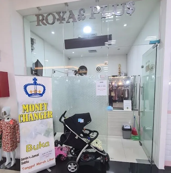 Royal Plus Money Changer Jakarta Timur - Photo by Google