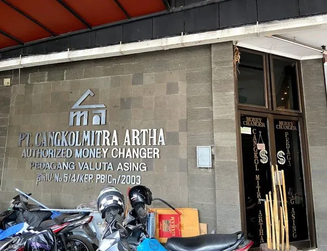 Cangkol Mitra Artha Money Changer Cirebon - Photo by Google