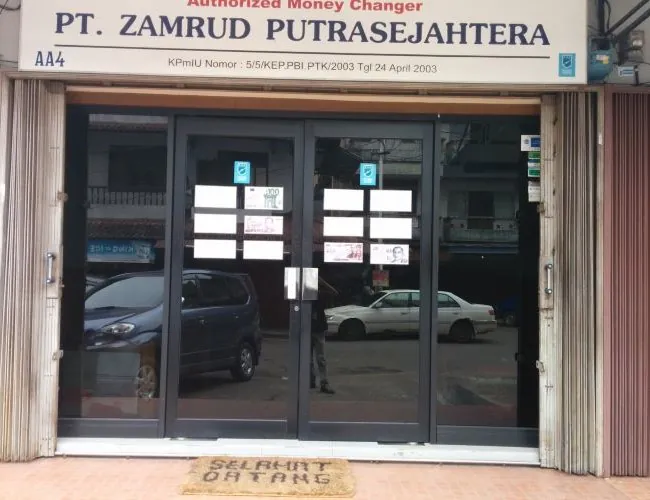 Zamrud Putra Sejahtera Money Changer Pontianak - Photo by Google